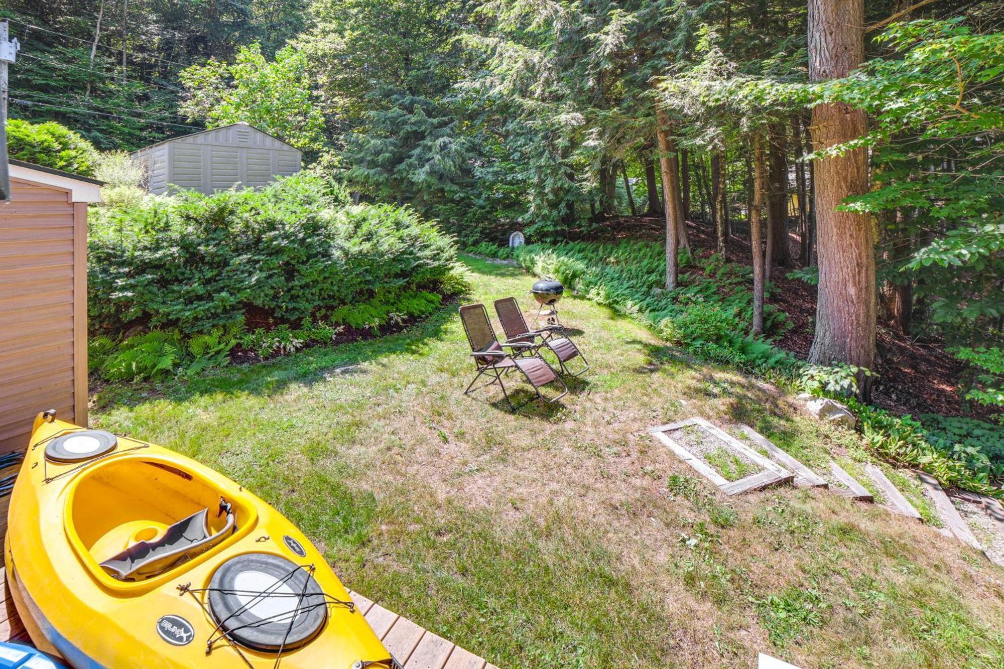 Breathtaking Newbury Cottage With Deck On Chalk Pond Esterno foto