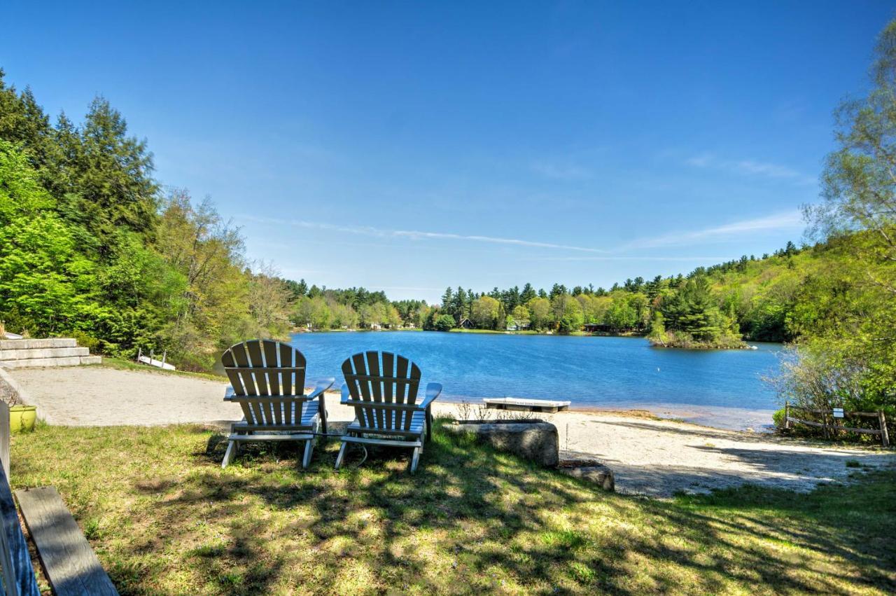 Breathtaking Newbury Cottage With Deck On Chalk Pond Esterno foto